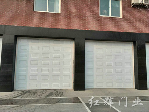車庫門2