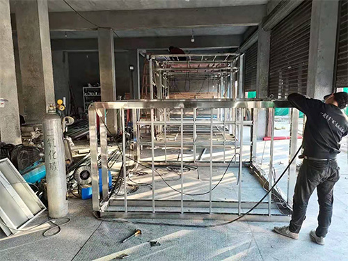 崗?fù)は盗? /></a></p>
                        <p class=